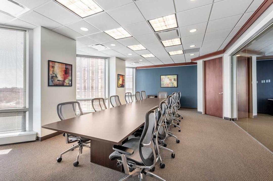 Carlson Center - Photo 5 Carlson Center office space - View 5 in Minnetonka - TwentyFourHourAccess, meeting_rooms, parking