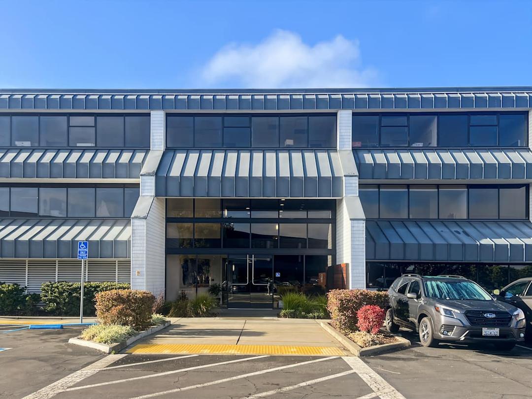 One Harbor Drive - Photo 2 One Harbor Drive office space - View 2 in Greenwich - TwentyFourHourAccess, meeting_rooms, parking