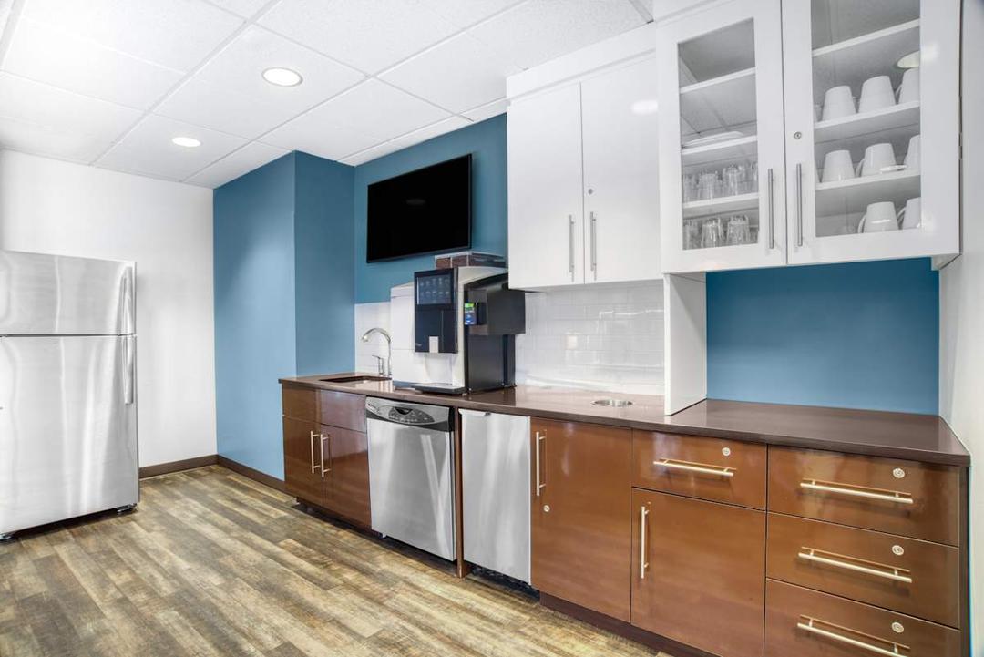 200 Union Boulevard office space - View 6 in Lakewood - TwentyFourHourAccess, meeting_rooms, parking