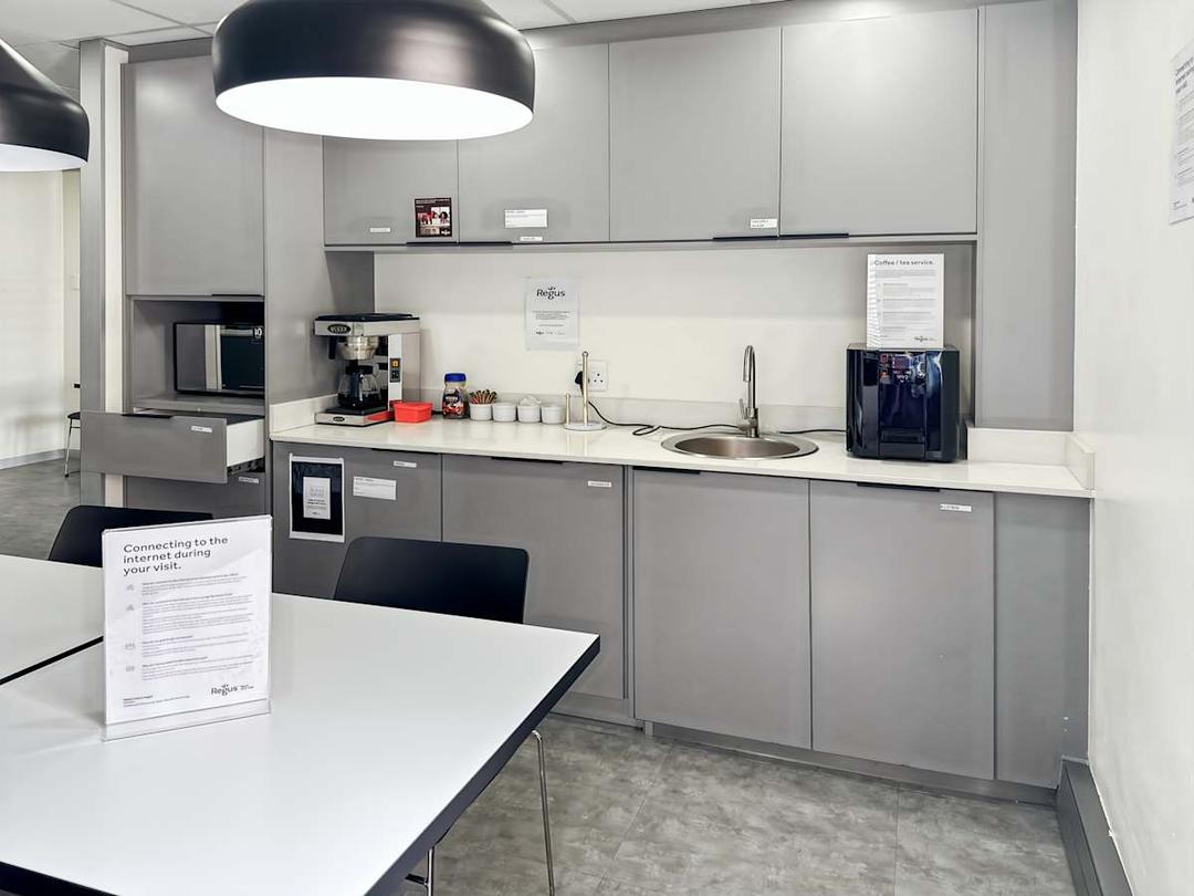 Five at Dolorite - Photo 6 Five at Dolorite office space - View 6 in Middelburg - TwentyFourHourAccess, meeting_rooms, parking