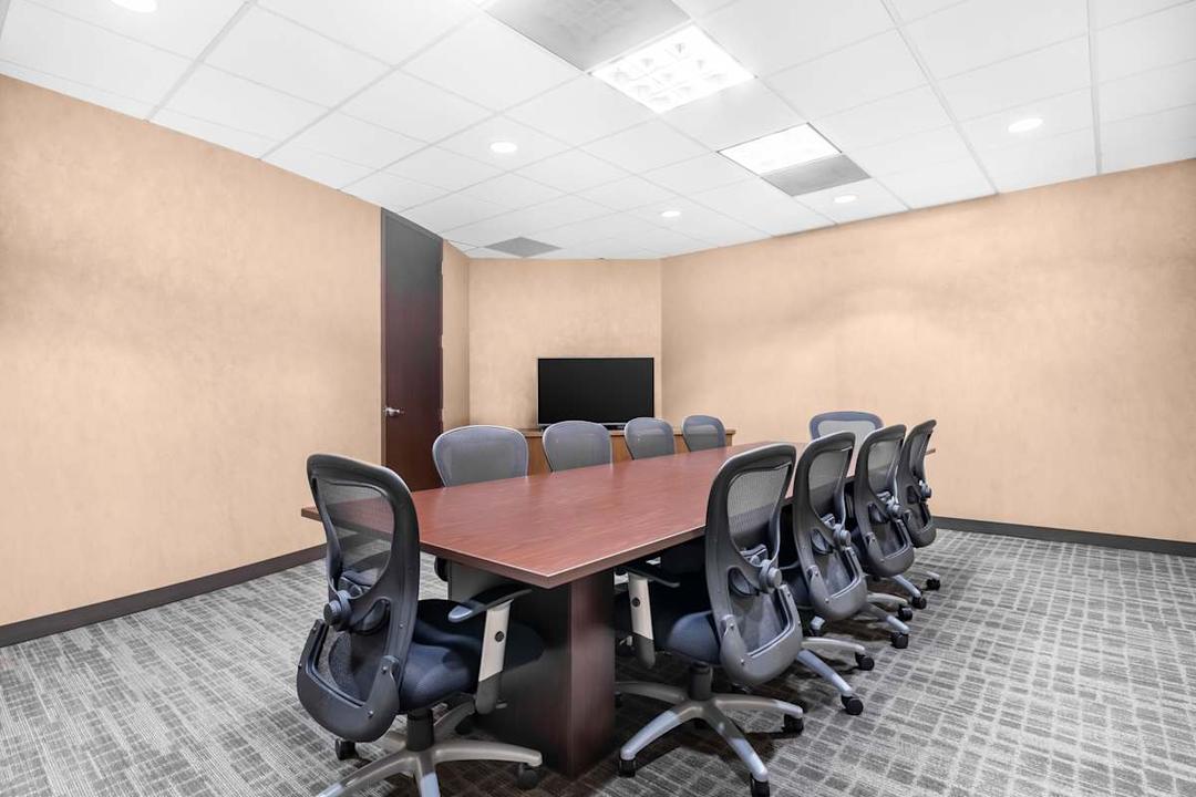 Deloitte Building - Photo 4 Deloitte Building office space - View 4 in St. Louis - TwentyFourHourAccess, meeting_rooms, parking