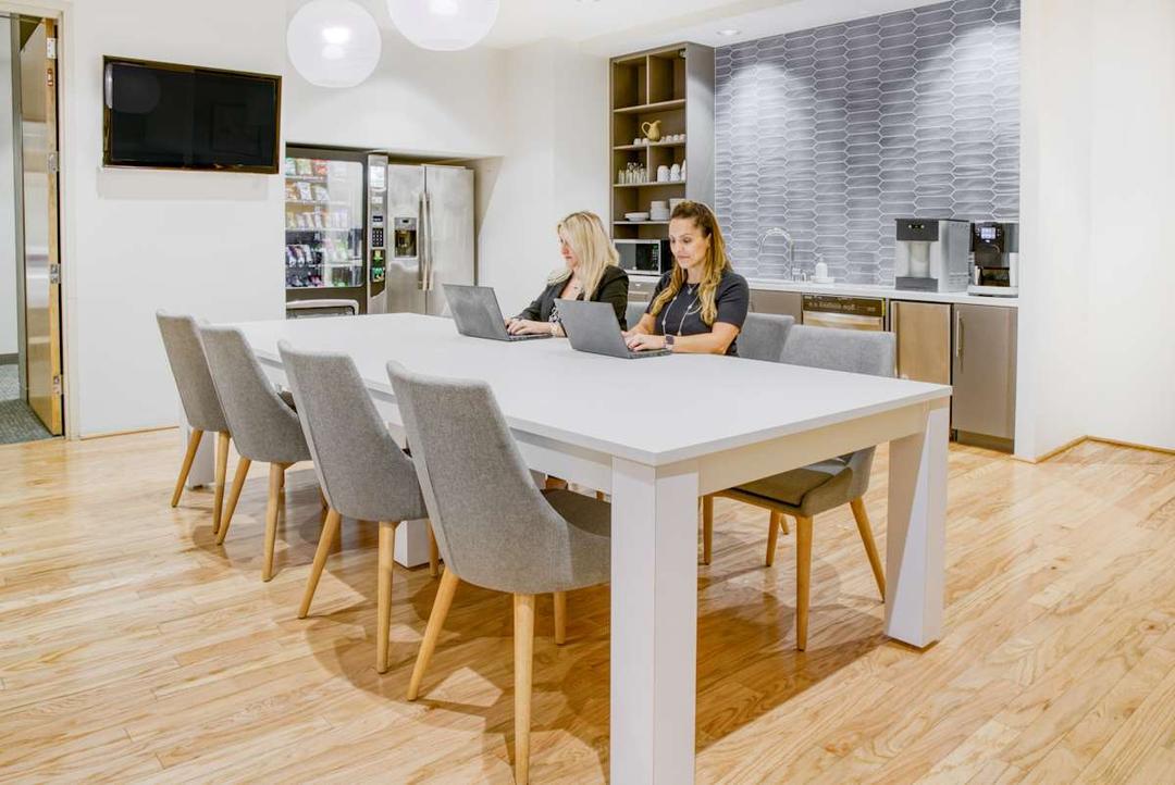 450 North Brand Boulevard office space - View 6 in Glendale - TwentyFourHourAccess, meeting_rooms, parking