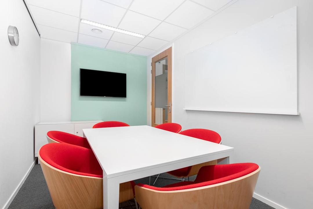 NS International Amsterdam Central - Photo 3 NS International Amsterdam Central office space - View 3 in Kortrijk - TwentyFourHourAccess, meeting_rooms, parking