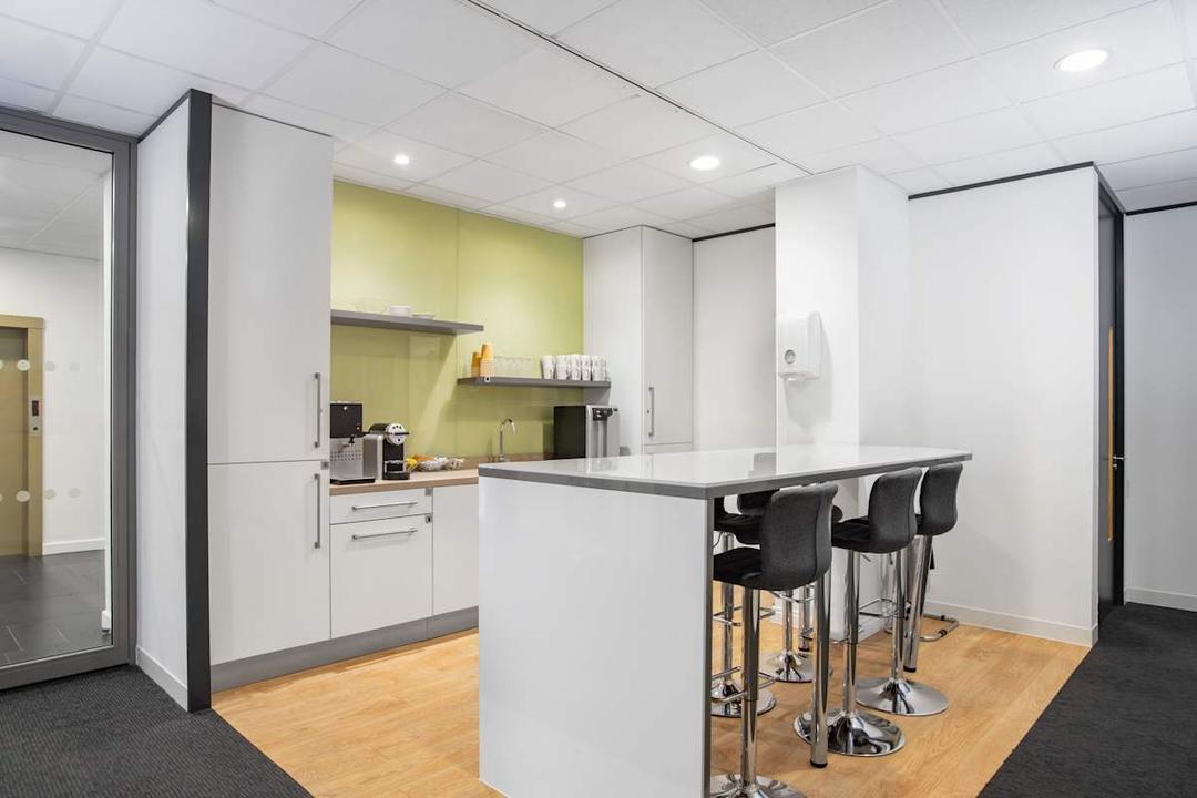 Kensington High Street office space - View 6 in London - TwentyFourHourAccess, meeting_rooms, parking