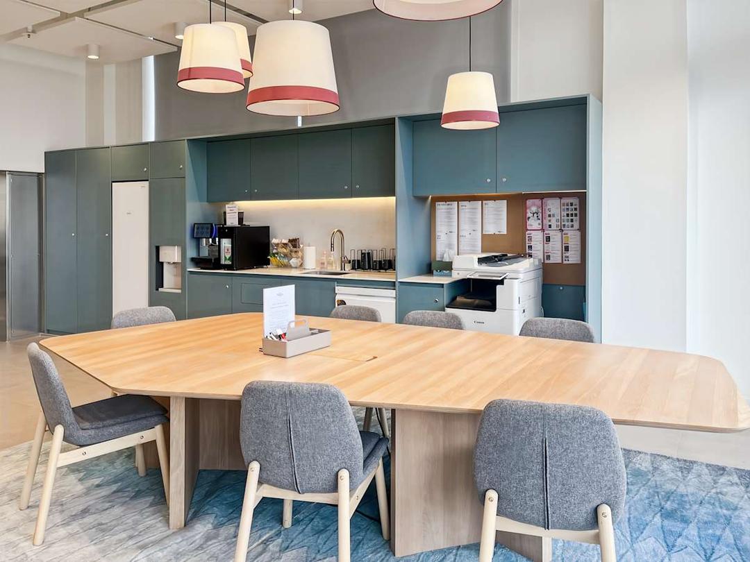 Hanol Tower - Photo 3 Hanol Tower office space - View 3 in Jongno District - TwentyFourHourAccess, meeting_rooms, parking