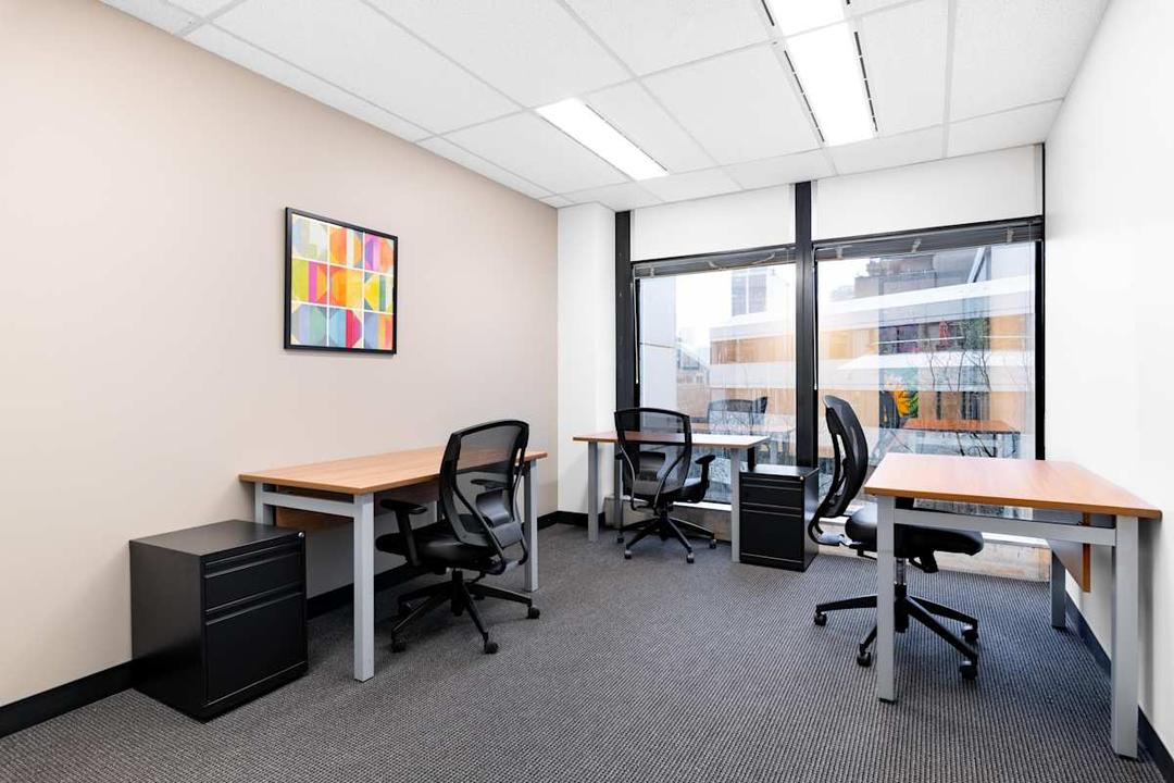 Robson Square - Photo 4 Robson Square office space - View 4 in Vancouver - TwentyFourHourAccess, meeting_rooms, parking