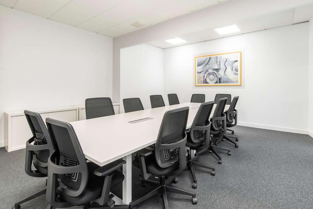 Calle Del Pinar 5 office space - View 3 in Madrid - TwentyFourHourAccess, meeting_rooms, parking