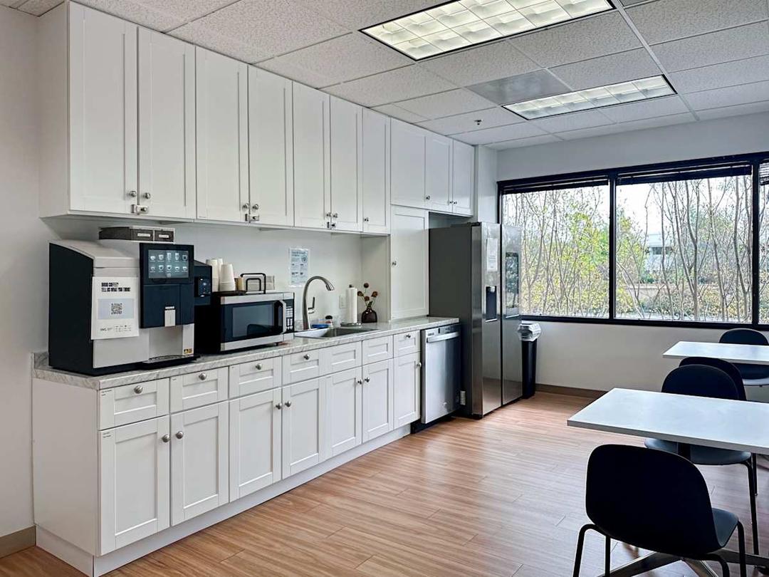 710 Lakeway Dr office space - View 6 in Sunnyvale - TwentyFourHourAccess, meeting_rooms, parking