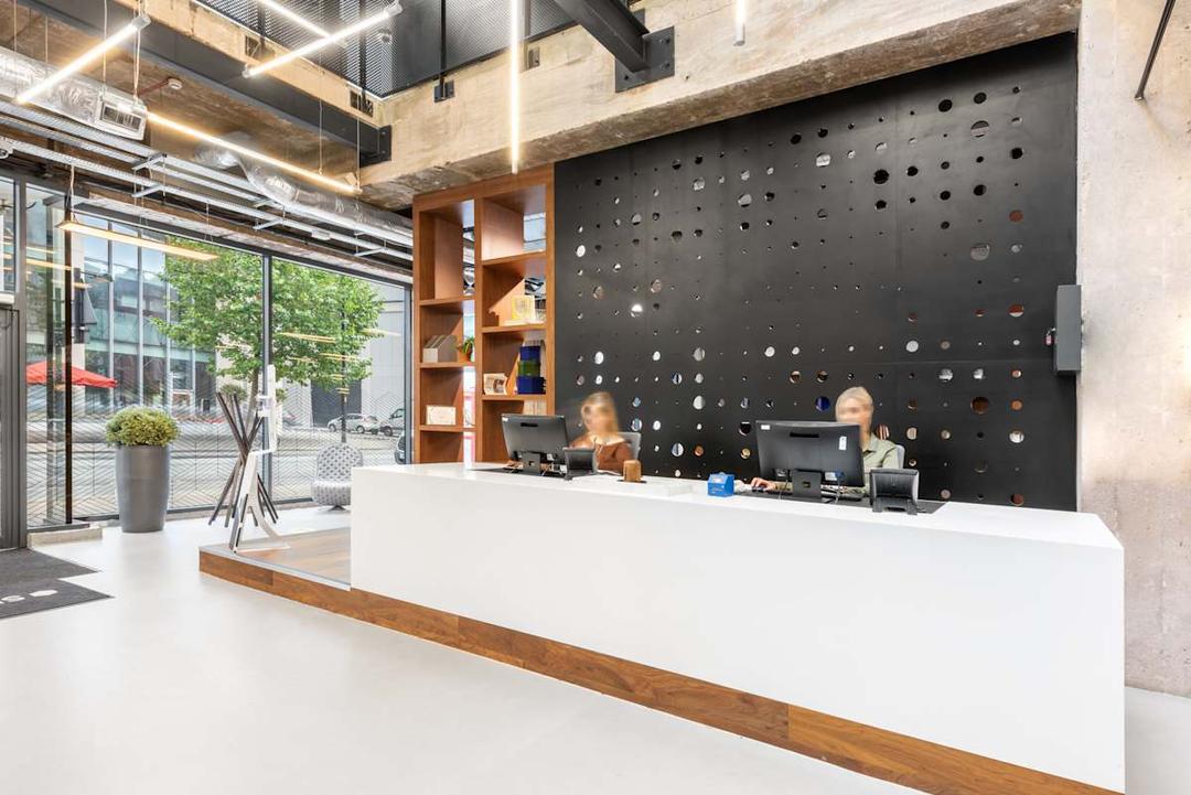 Peter House - Photo 2 Peter House office space - View 2 in London - TwentyFourHourAccess, meeting_rooms, parking