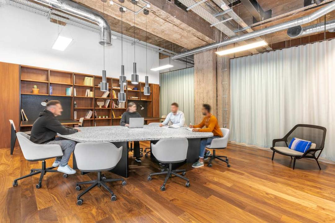 Peter House - Photo 4 Peter House office space - View 4 in London - TwentyFourHourAccess, meeting_rooms, parking