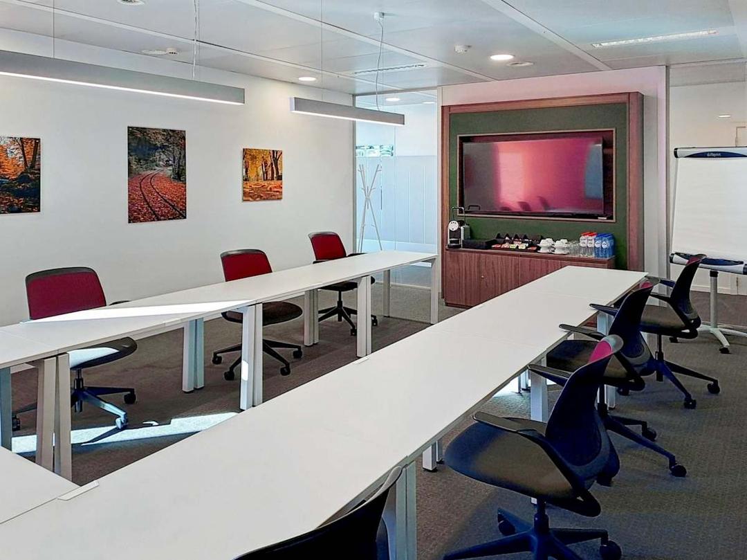 Bridge Building - Photo 3 Bridge Building office space - View 3 in Bruxelles - TwentyFourHourAccess, meeting_rooms, parking