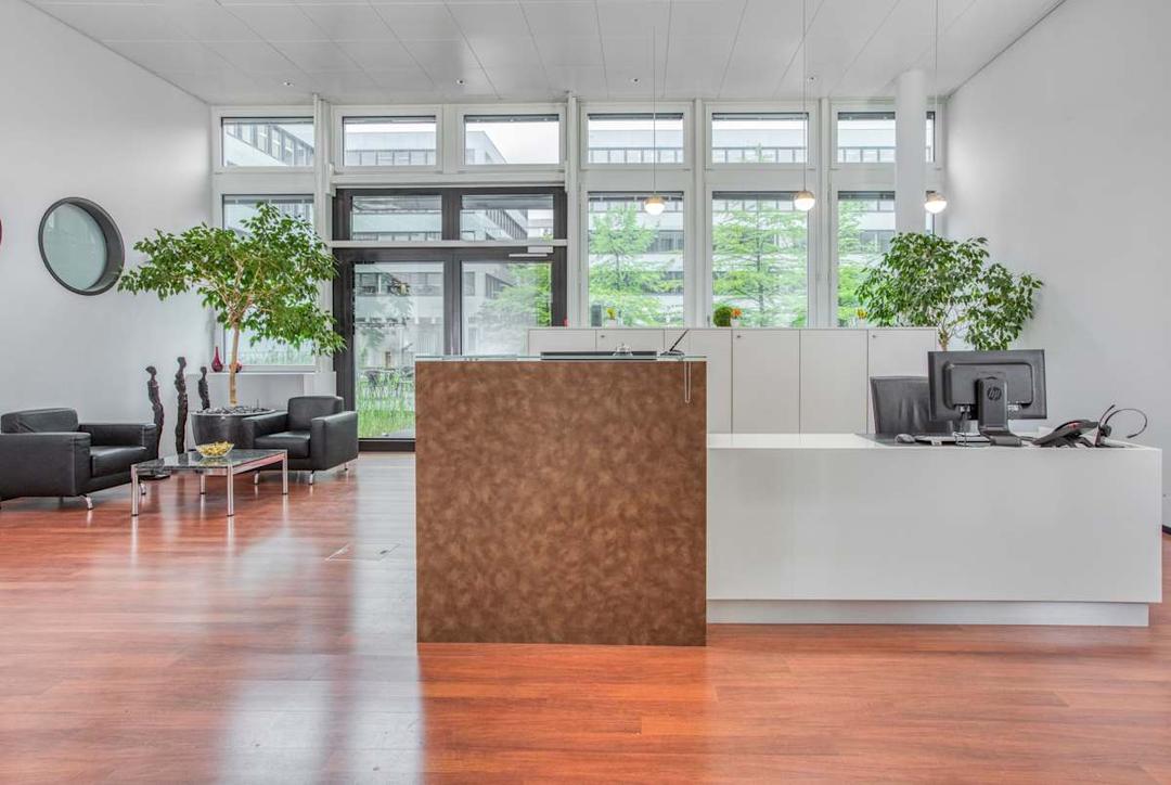 Dammstrasse 19 - Photo 2 Dammstrasse 19 office space - View 2 in Zug - TwentyFourHourAccess, meeting_rooms, parking