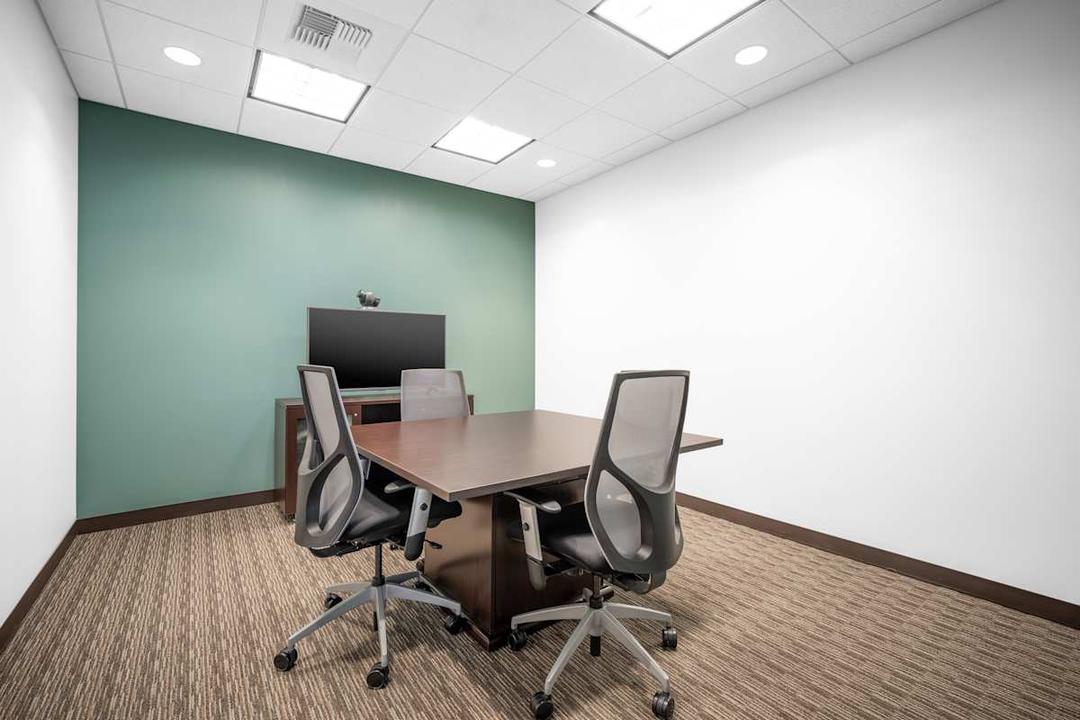 5680 King Centre Drive office space - View 3 in Alexandria - TwentyFourHourAccess, meeting_rooms, parking