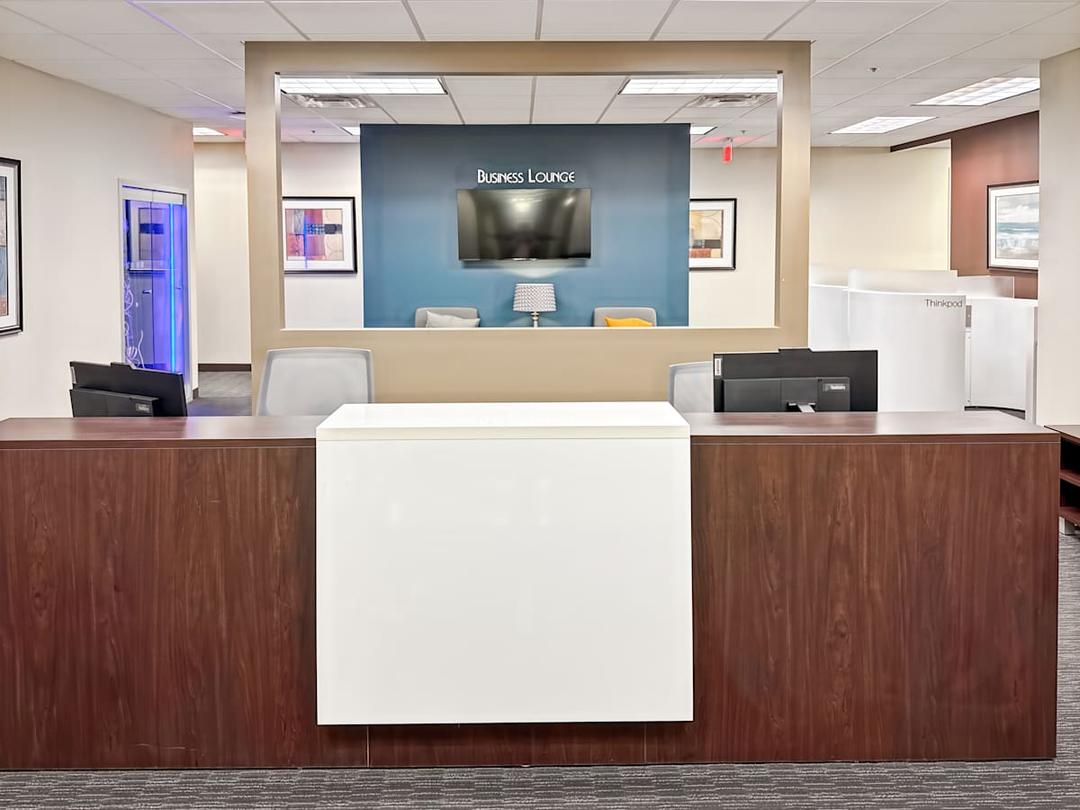 One American Place - Photo 3 One American Place office space - View 3 in Houston - TwentyFourHourAccess, meeting_rooms, parking