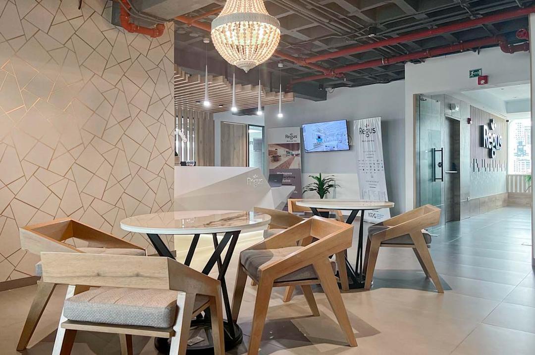 Av Eloy Alfaro - Photo 5 Av Eloy Alfaro office space - View 5 in Quito - TwentyFourHourAccess, meeting_rooms, parking