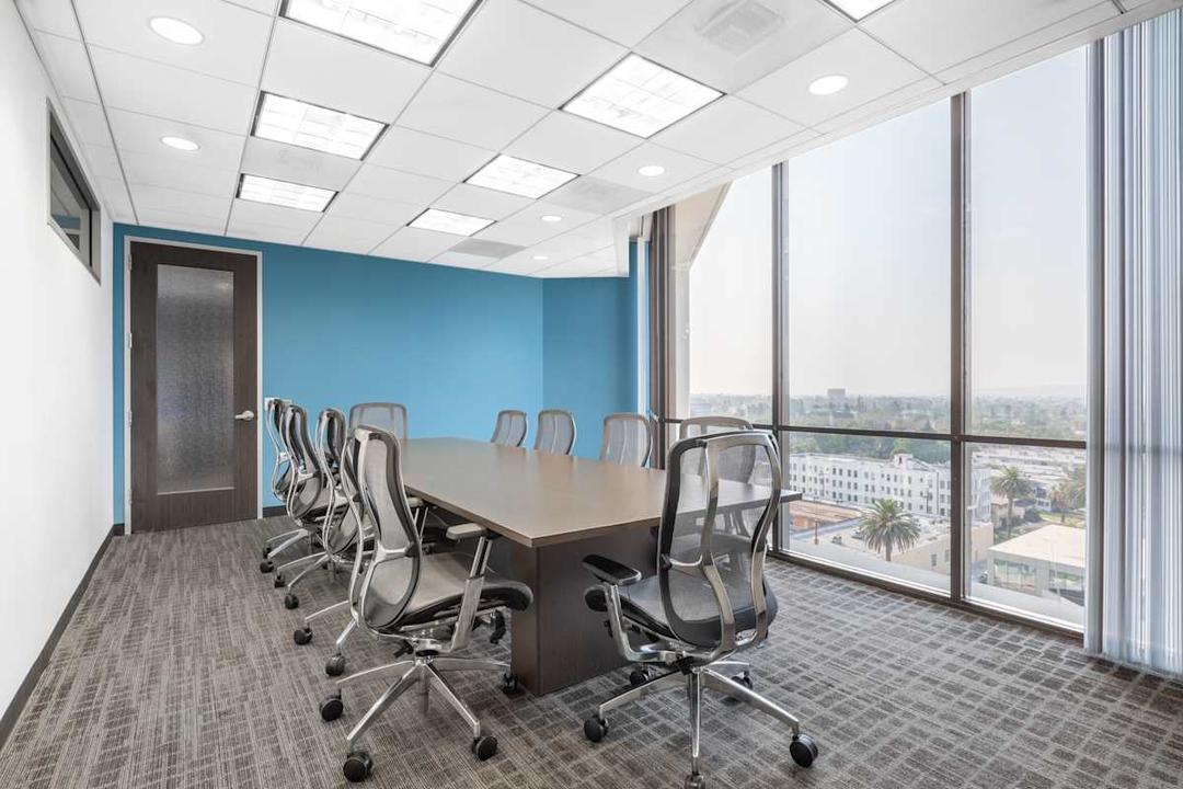 8383 Wilshire Boulevard - Photo 3 8383 Wilshire Boulevard office space - View 3 in Beverly Hills - TwentyFourHourAccess, meeting_rooms, parking