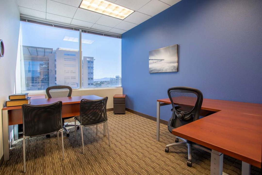 City Center Place office space - View 4 in Las Vegas - TwentyFourHourAccess, meeting_rooms, parking