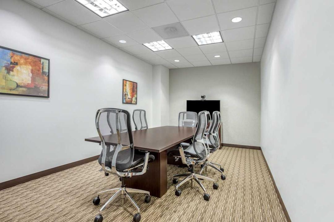 Columbus Center office space - View 3 in Coral Gables - TwentyFourHourAccess, meeting_rooms, parking