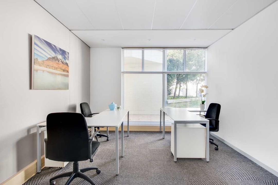 Bryanston Cedarwood House office space - View 4 in Bryanston - TwentyFourHourAccess, meeting_rooms, parking