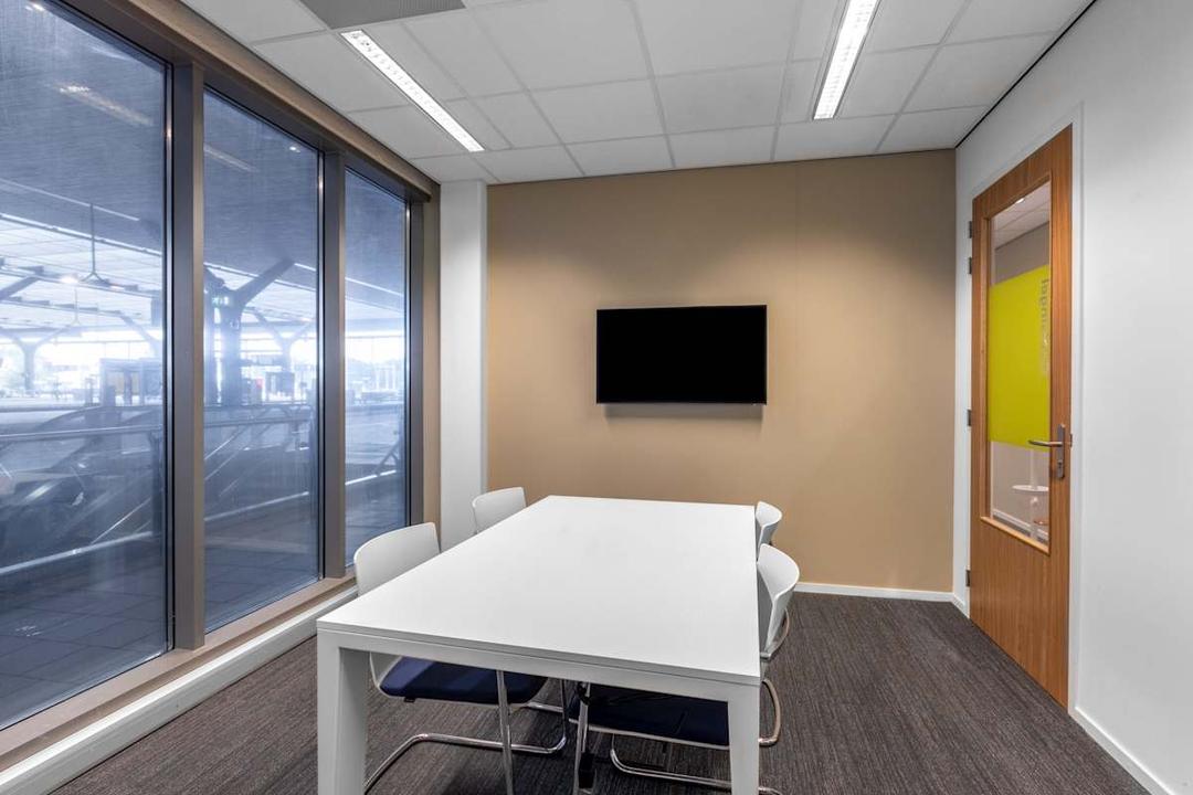 NS International Rotterdam Central - Photo 3 NS International Rotterdam Central office space - View 3 - TwentyFourHourAccess, meeting_rooms, parking