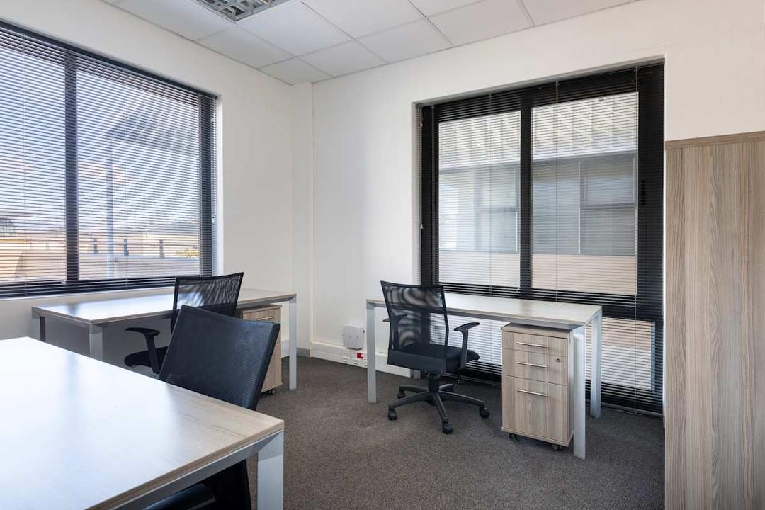Tyger Valley Willowbridge Centre - Photo 4 Tyger Valley Willowbridge Centre office space - View 4 in Cape Town - TwentyFourHourAccess, meeting_rooms, parking