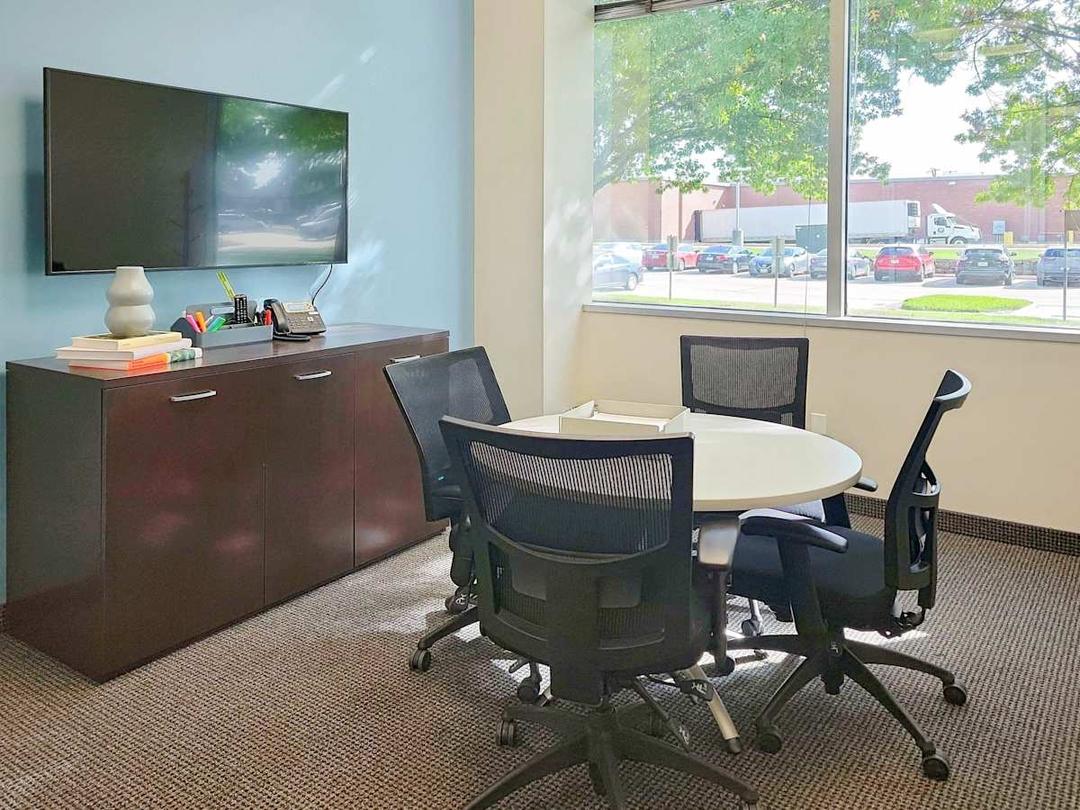 1301 S Bowen Rd - Photo 3 1301 S Bowen Rd office space - View 3 in Arlington - TwentyFourHourAccess, meeting_rooms, parking