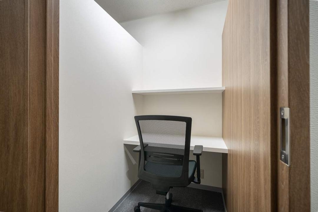 Sanjo COHJU Building - Photo 5 Sanjo COHJU Building office space - View 5 in Kyoto - TwentyFourHourAccess, meeting_rooms, parking