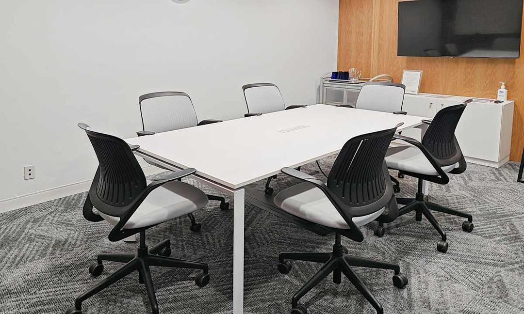 Eaton Centre - Photo 6 Eaton Centre office space - View 6 in Toronto - TwentyFourHourAccess, meeting_rooms, parking