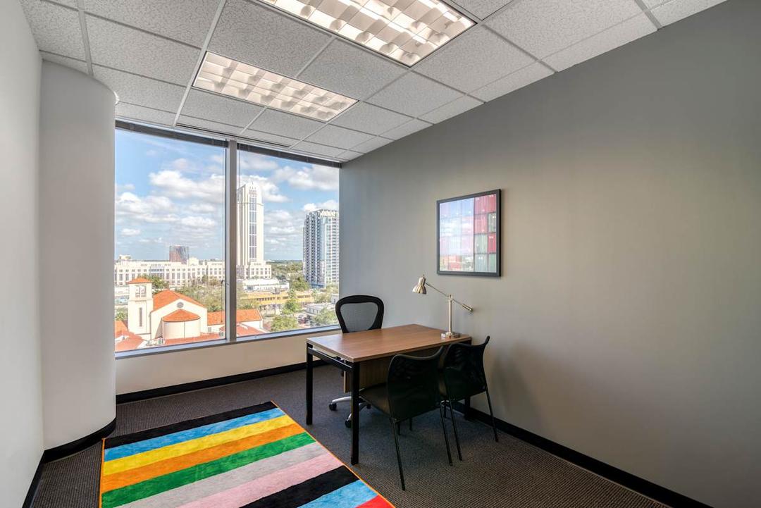 Bank Tower - Photo 4 Bank Tower office space - View 4 in Orlando - TwentyFourHourAccess, meeting_rooms, parking