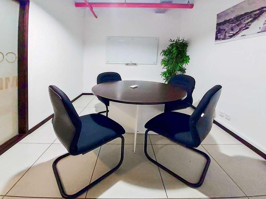 Grand Bay Central office space - View 5 in Notre-Dame-de-la-Salette - TwentyFourHourAccess, meeting_rooms, parking