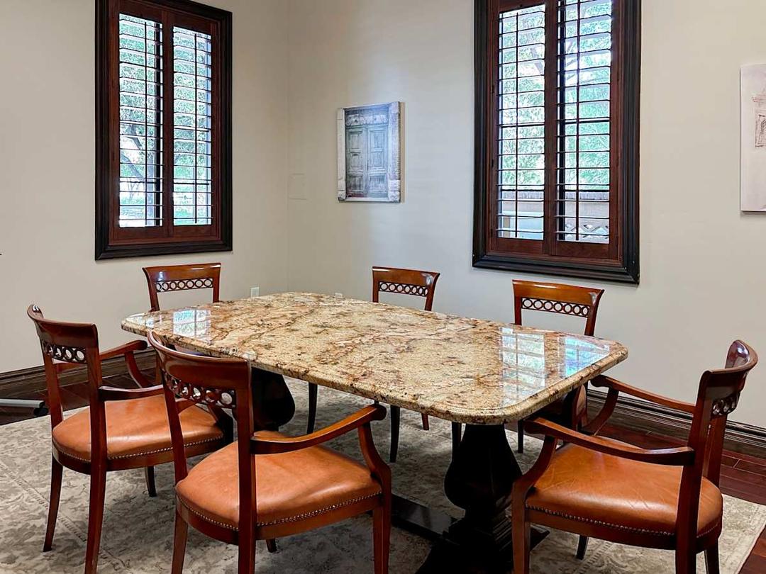 890 W Elliot Rd - View 3