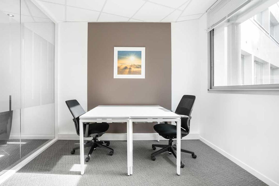 1 Avenue Neil Armstrong - Photo 2 1 Avenue Neil Armstrong office space - View 2 in Merignac - TwentyFourHourAccess, meeting_rooms, parking