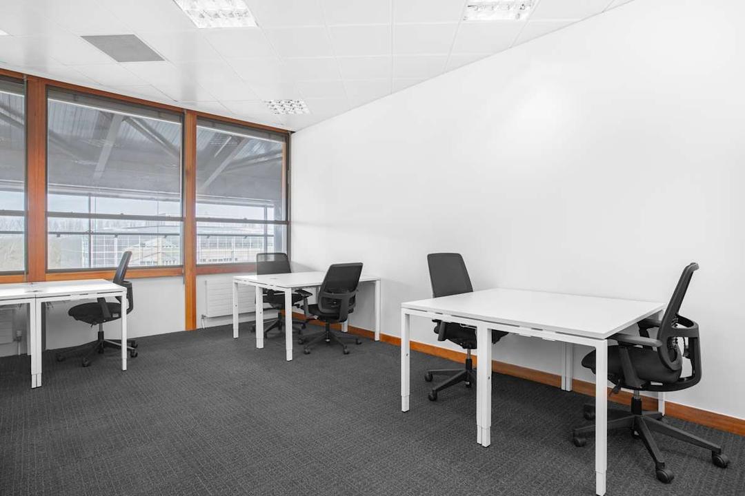 Stockley Park office space - View 4 in Heathrow - TwentyFourHourAccess, meeting_rooms, parking
