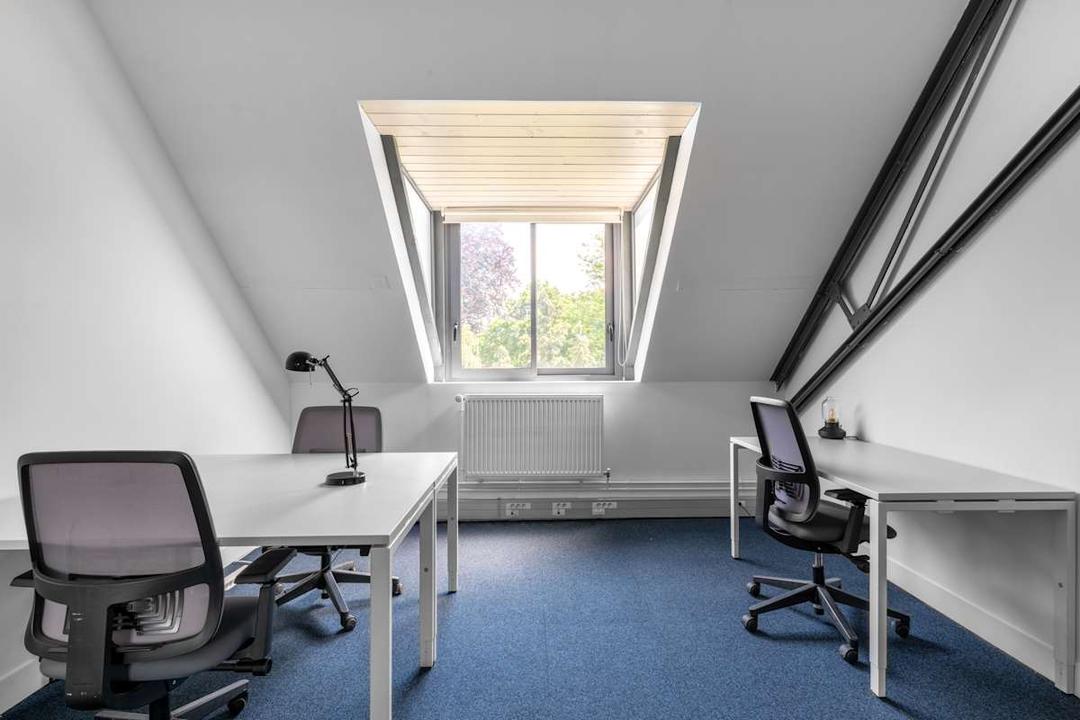 3 Rue Paul Tavernier office space - View 3 in Fontainebleau - TwentyFourHourAccess, meeting_rooms, parking