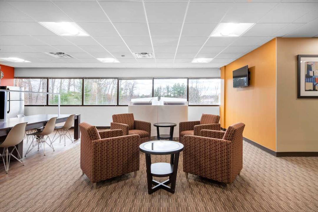 360 Bloomfield Avenue - Photo 5 360 Bloomfield Avenue office space - View 5 in Montclair - TwentyFourHourAccess, meeting_rooms, parking