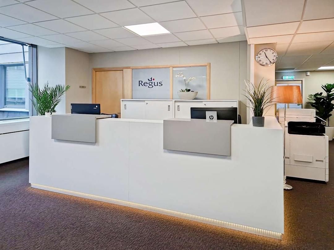 Solna Business Park - Photo 2 Solna Business Park office space - View 2 in Råsunda - TwentyFourHourAccess, meeting_rooms, parking