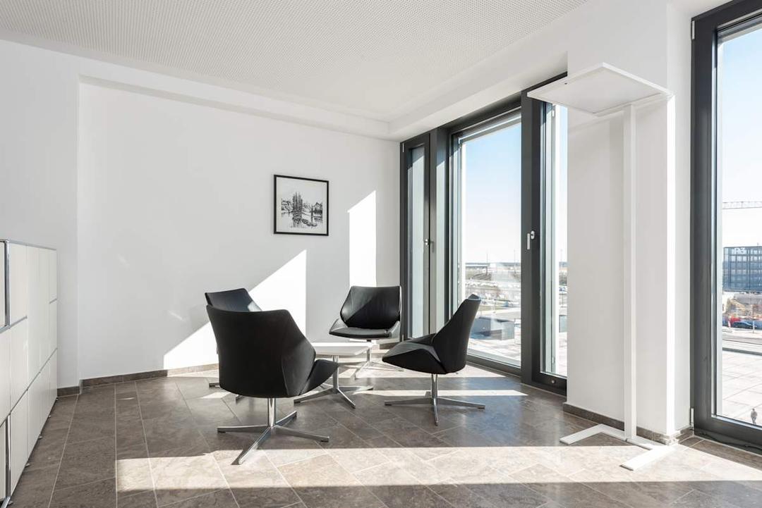 Berlin Brandenburg Airport office space - View 5 in Nürnberg - TwentyFourHourAccess, meeting_rooms, parking