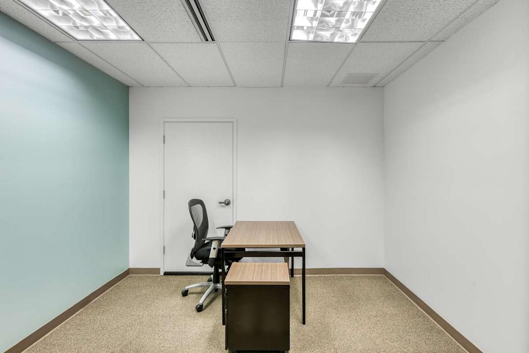 7 Waterfront Plaza - Photo 4 7 Waterfront Plaza office space - View 4 in Honolulu - TwentyFourHourAccess, meeting_rooms, parking