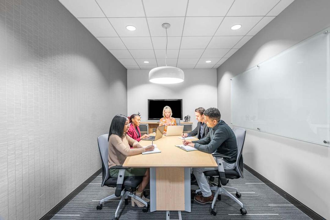 Woodfield Preserve - Photo 3 Woodfield Preserve office space - View 3 in Schaumburg - TwentyFourHourAccess, meeting_rooms, parking