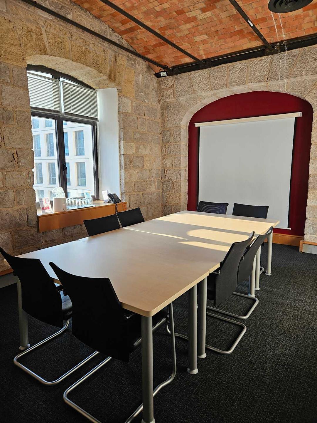 Les Docks Marseille - Photo 3 Les Docks Marseille office space - View 3 in Marseille - TwentyFourHourAccess, meeting_rooms, parking