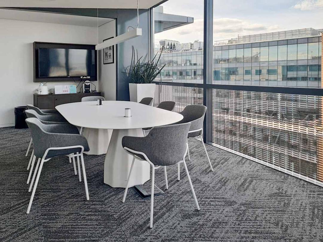 Issy les Moulineaux, Camille Desmoulins - Photo 3 Issy les Moulineaux, Camille Desmoulins office space - View 3 in Issy-les-Moulineaux - TwentyFourHourAccess, meeting_rooms, parking