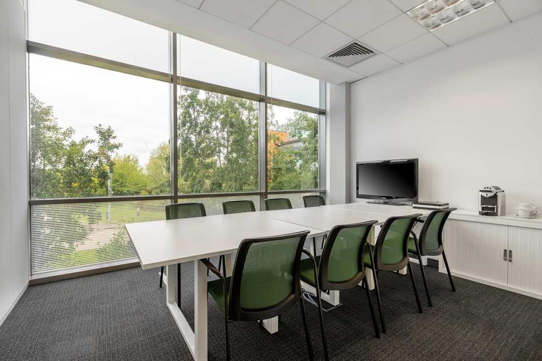 400 Thames Valley Park Drive office space - View 2 in Earley - TwentyFourHourAccess, meeting_rooms, parking