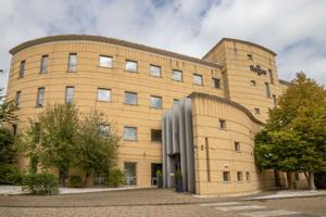 400 Thames Valley Park Drive