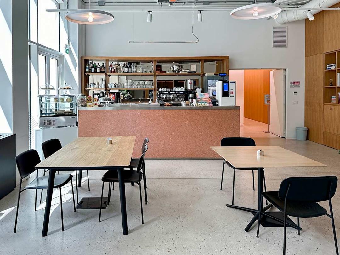 Via Filippo Turati 30 - Photo 6 Via Filippo Turati 30 office space - View 6 in Milano - TwentyFourHourAccess, meeting_rooms, parking