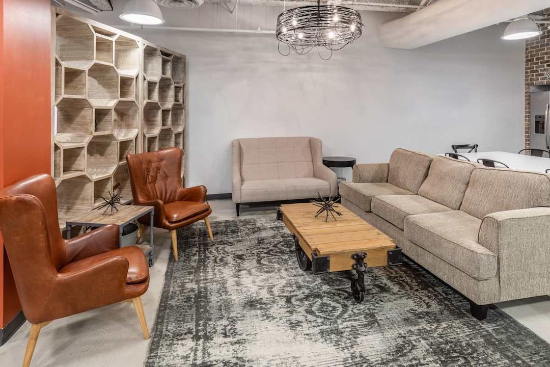 First Central Tower - Photo 5 First Central Tower office space - View 5 in St. Petersburg - TwentyFourHourAccess, meeting_rooms, parking