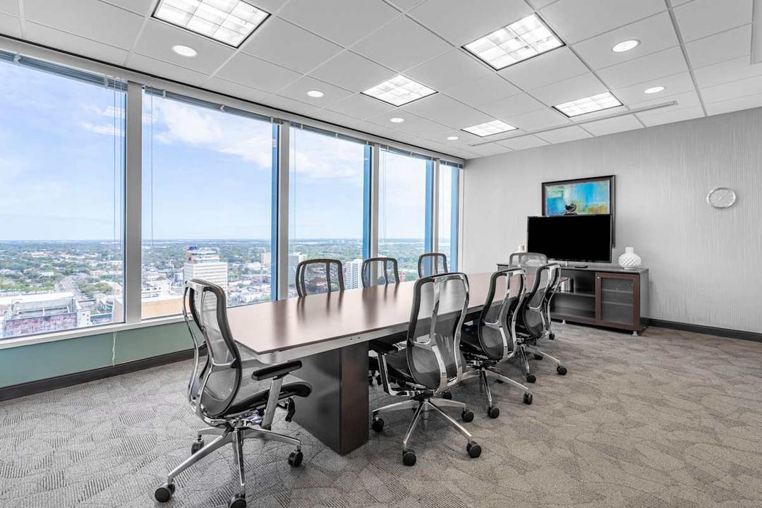 Bank of America Tower - Photo 3 Bank of America Tower office space - View 3 in Jacksonville - TwentyFourHourAccess, meeting_rooms, parking