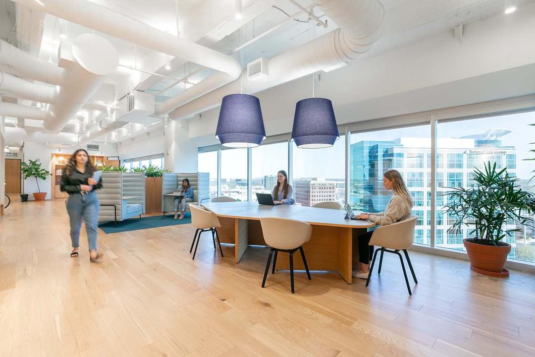 The Colonnade office space - View 3 in Addison - TwentyFourHourAccess, meeting_rooms, parking