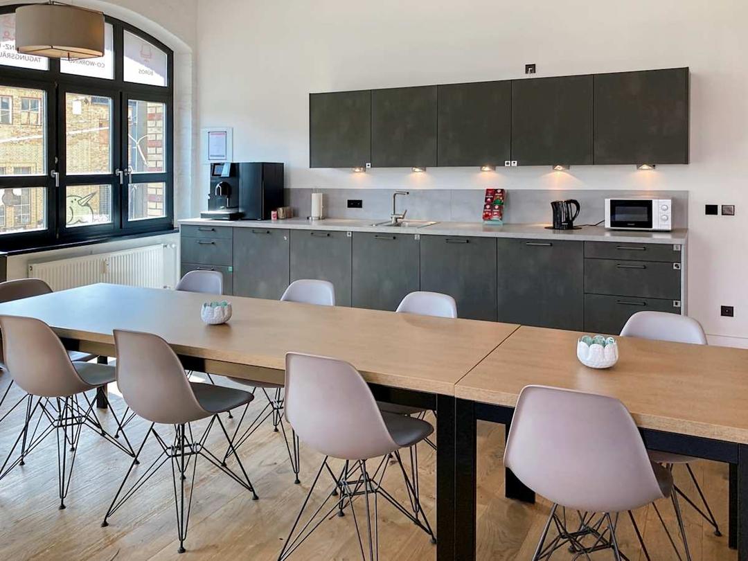 Leuchtenfabrik office space - View 6 in Berlin - TwentyFourHourAccess, meeting_rooms, parking