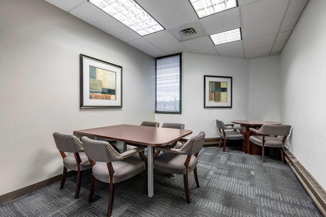 101 Eisenhower Parkway office space - View 3 in Roseland - TwentyFourHourAccess, meeting_rooms, parking