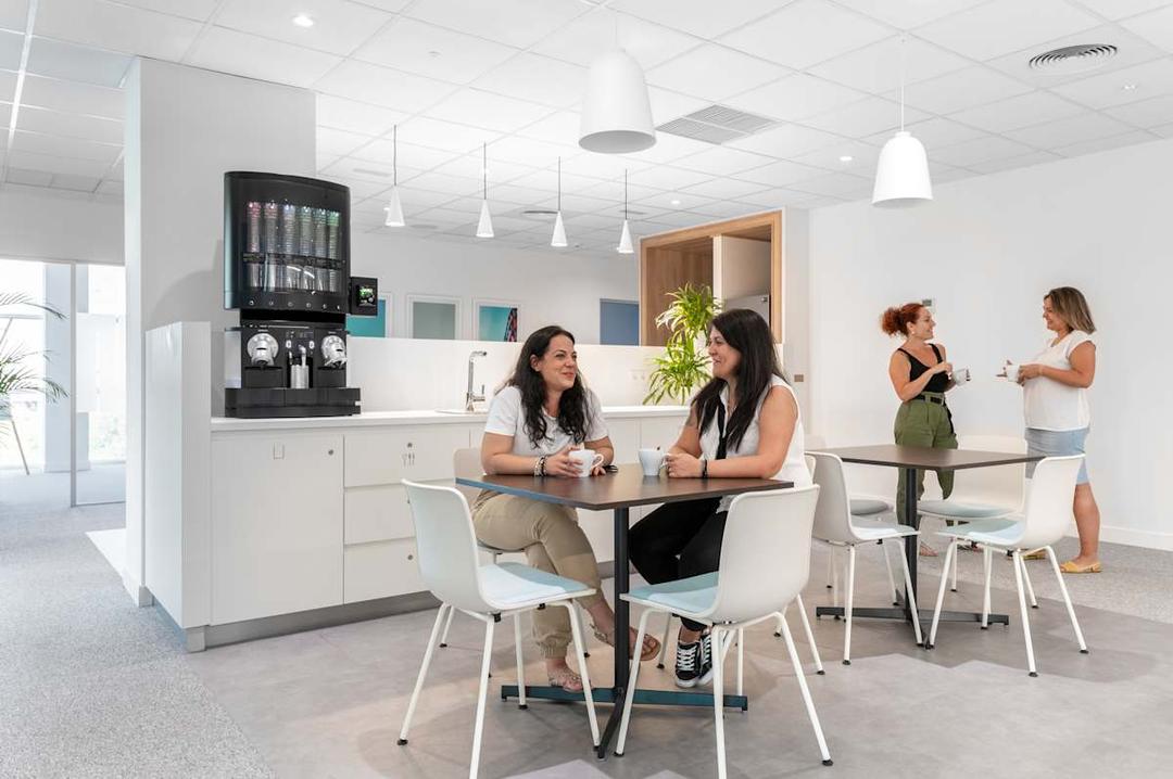 Avenida Europa - Photo 6 Avenida Europa office space - View 6 - TwentyFourHourAccess, meeting_rooms, parking